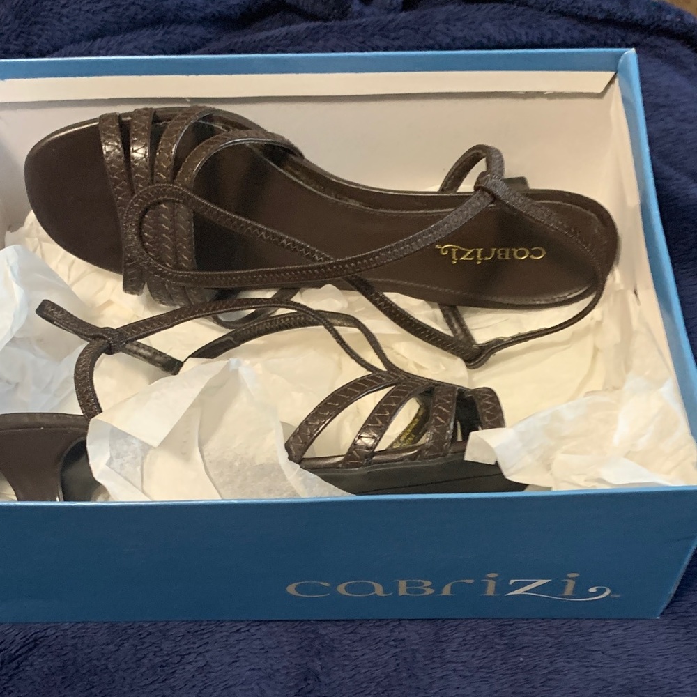 Cabrizi Women's Chic Dark Brown Strappy Sandals